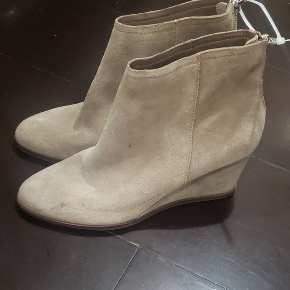 Dolce Vita booties - Picture 2 of 4